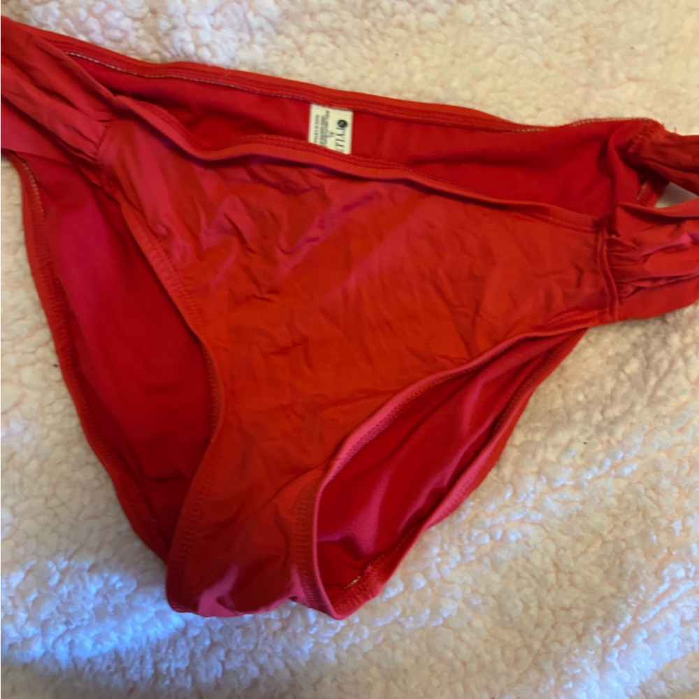 STYLUS swim bottoms.